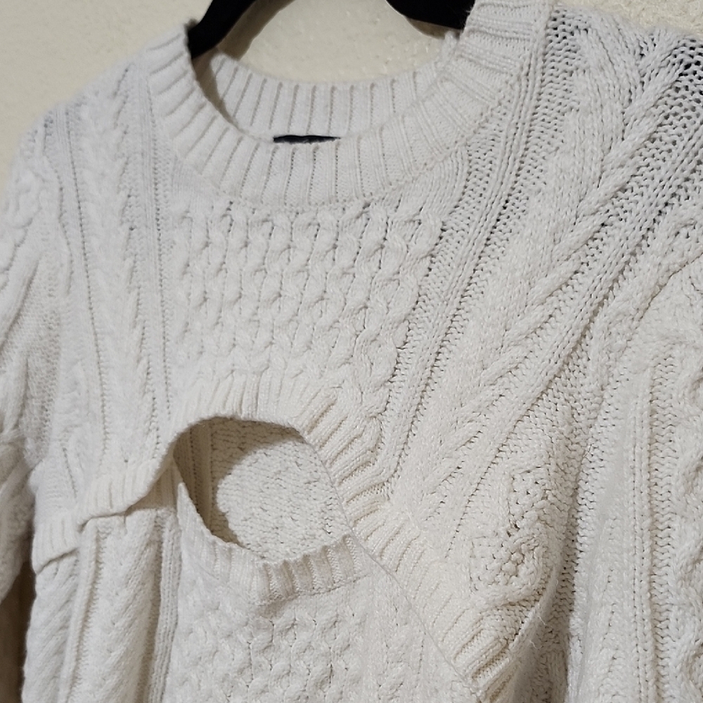 State Cream Crew Neck Sweater Soft Cozy Design - Picture 6 of 8